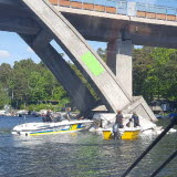 Kustbevakningen bistår vid trafikolycka 060617.jpg