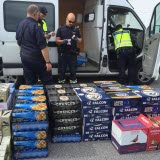 Beslag av 1300 liter alkohol Visby 030816.jpg