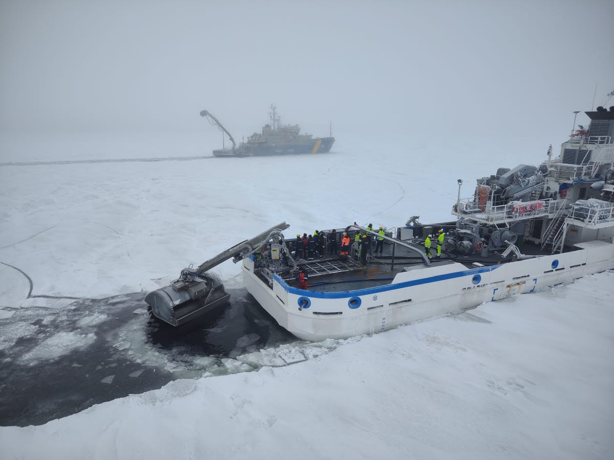 KBV 181 övar oljeupptagning i is