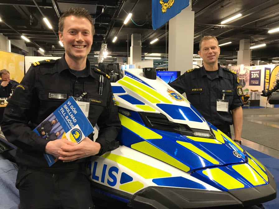 Frans Dahlén och William Govik på Båtmässan i Göteborg.