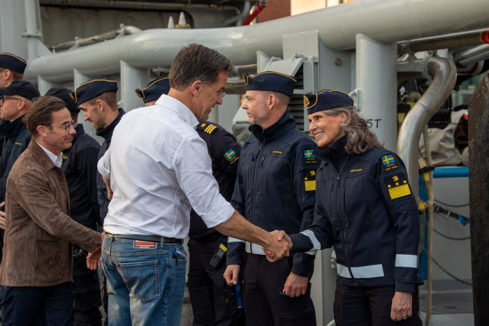 Mark Rutte och statsminister Ulf Kristersson besöker KBV 003.